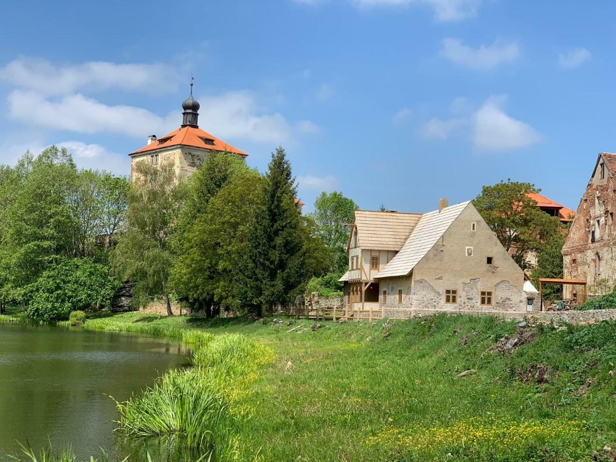 Luxury tent Camp Malesov